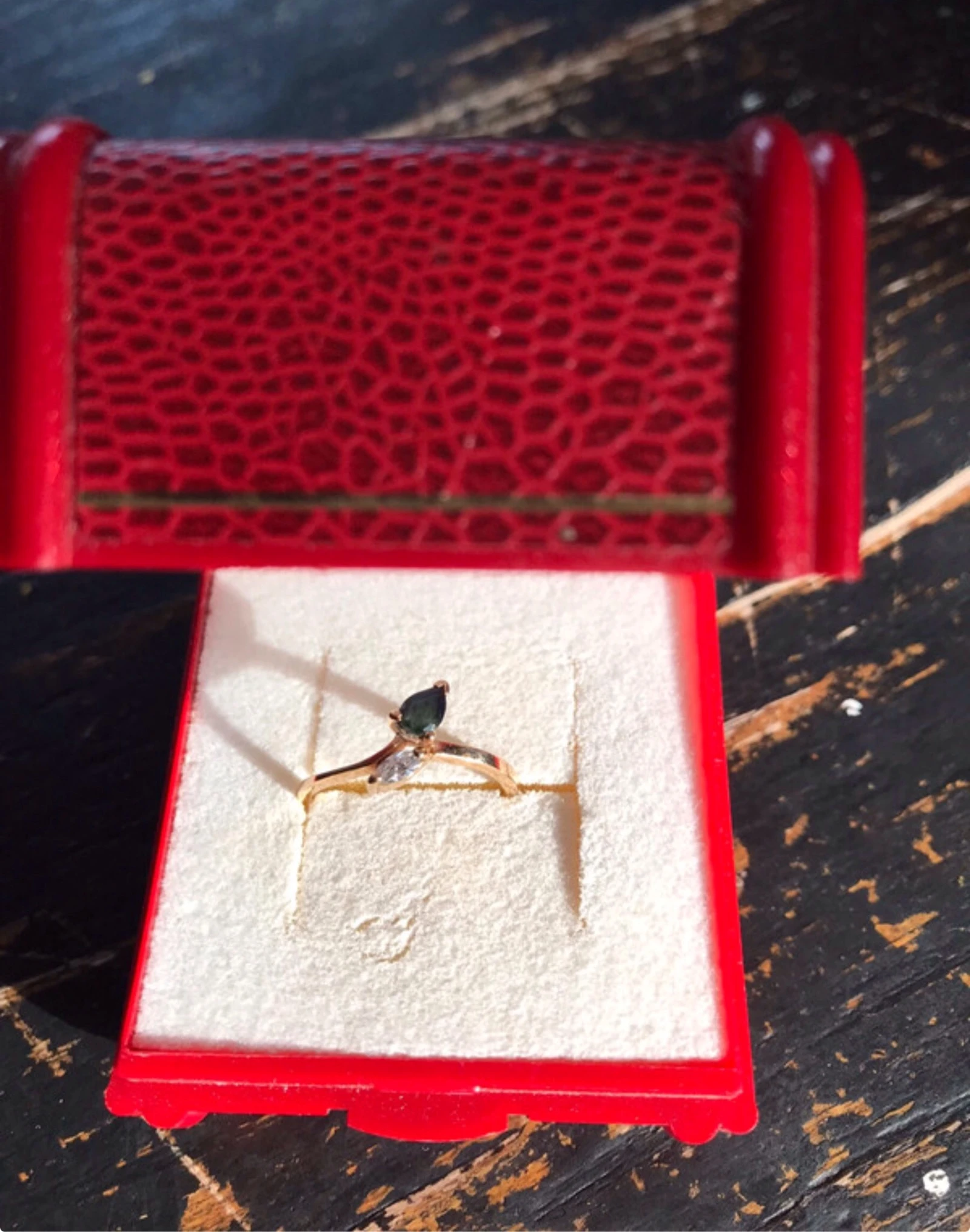 Très jolie bague femme 